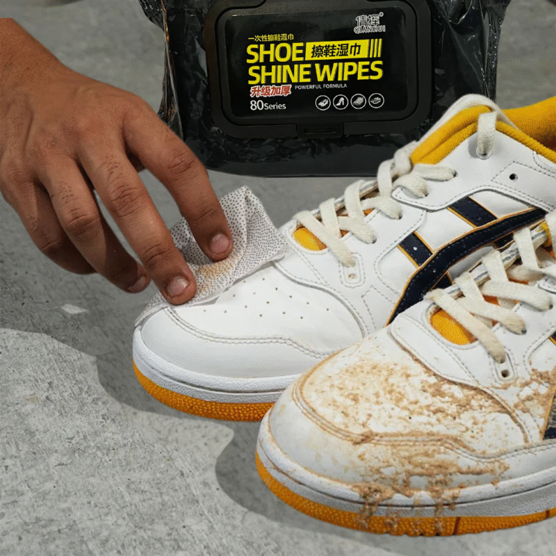 Instant Shoe Cleaning Wipes - Image 3
